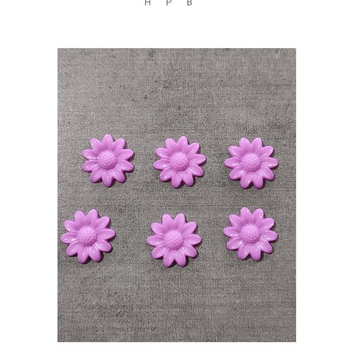 Lot de 6 cabochons fleurs en plastique