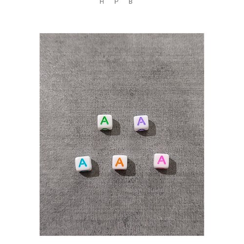 Lot de 5 perles alphabet cubes "a"