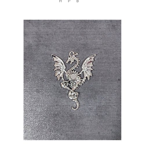 Pendentif dragon en métal argenté
