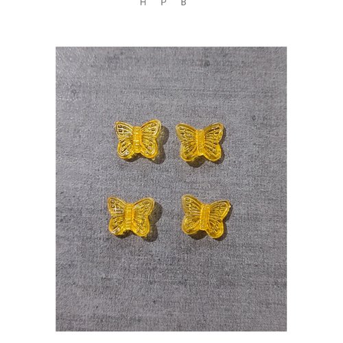 Lot de 4 perles acryliques en forme de papillon