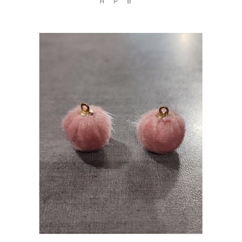 Lot de 2 breloques boules en fausse fourrure