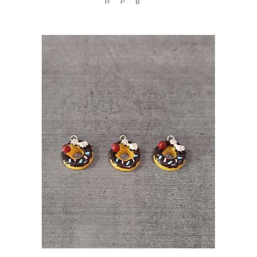 Lot de breloques résine donut