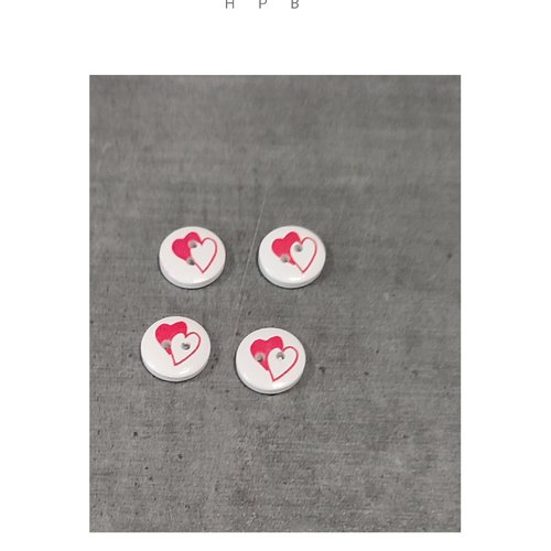 Lot de 4 boutons en bois motif coeurs