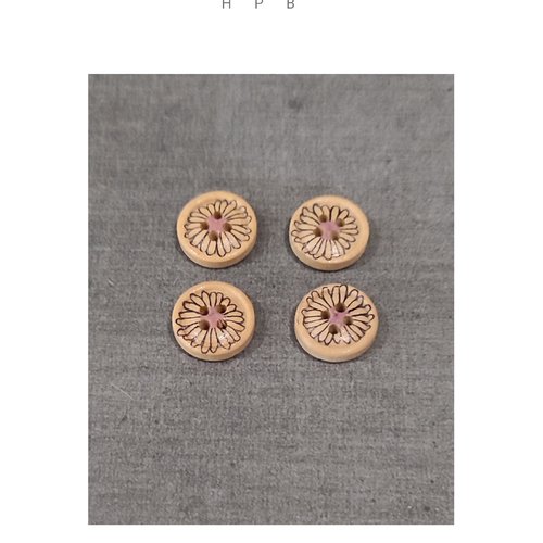Lot de 4 boutons en bois fleurs