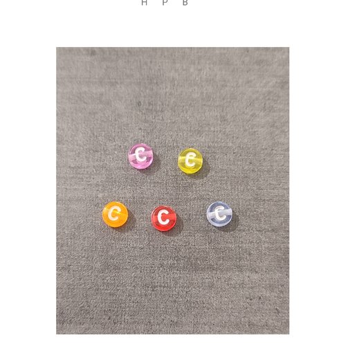 Lot de 5 perles alphabet  "c"