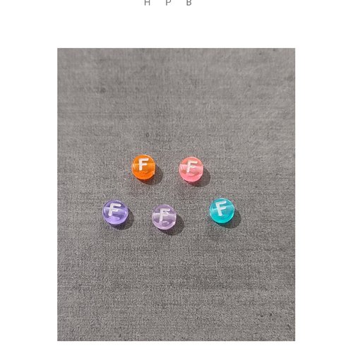 Lot de 5 perles alphabet  "f"