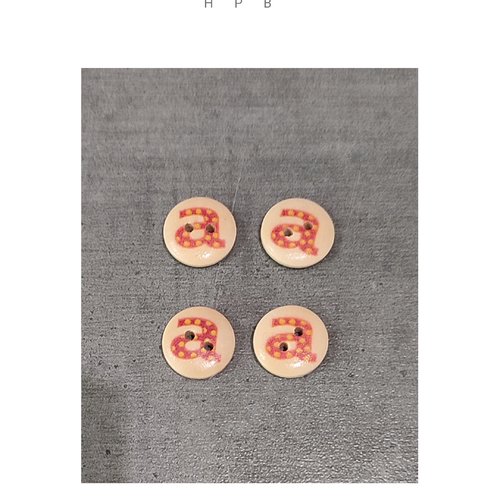 Lot de 4 boutons en bois alphabet