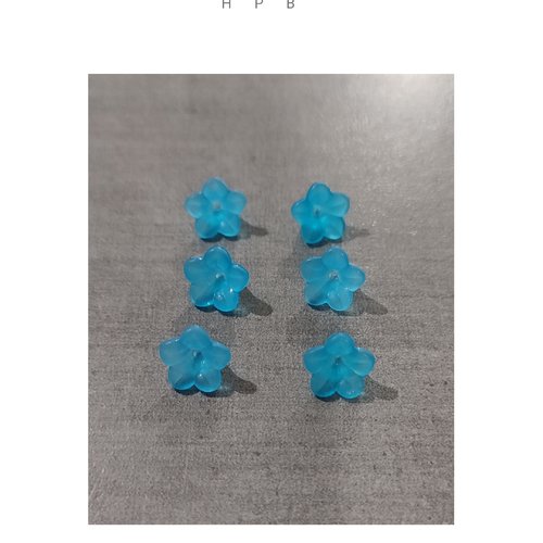 Lot de 6 perles acryliques fleurs