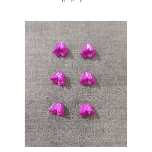 Lot de 6 perles acryliques fleurs muguet