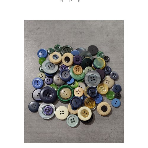 Assortiment de 80 boutons