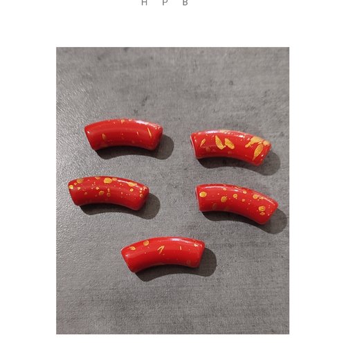 Lot de 5 perles acryliques tubes courbés