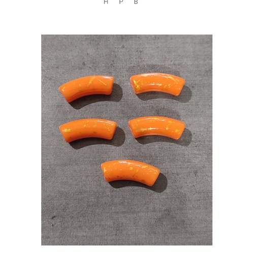 Lot de 5 perles acryliques tubes courbés