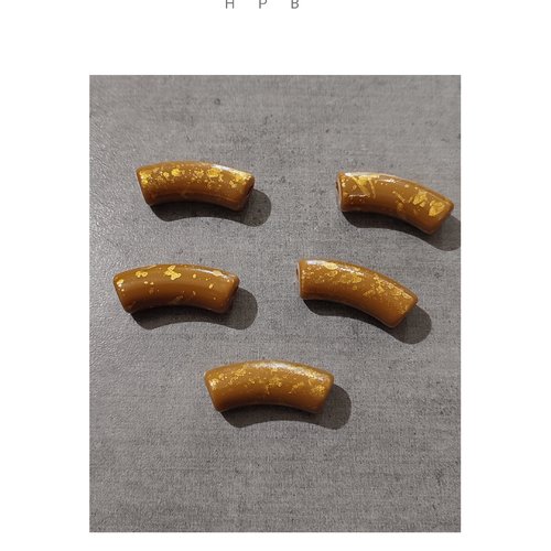 Lot de 5 perles acryliques tubes courbés