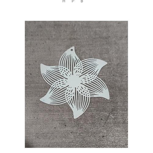 Estampe fleur en laiton