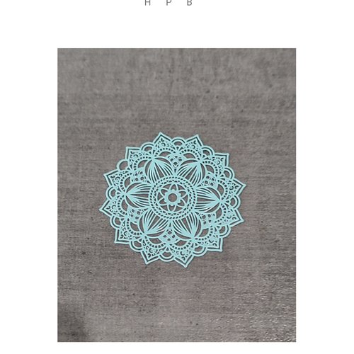 Estampe mandala en laiton