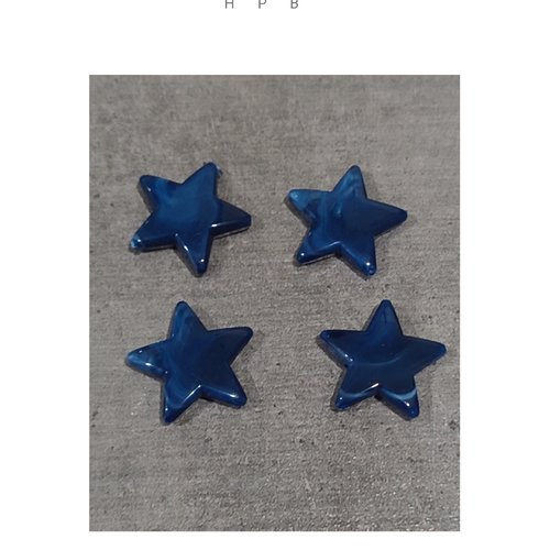 Lot de 4 perles acryliques étoiles