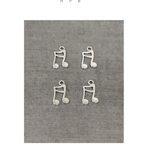 Lot de 4 breloques en forme de note de musique