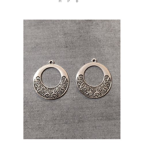 Lot de 2 breloques en métal argenté