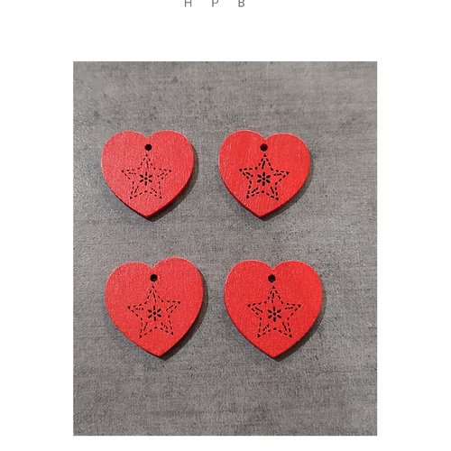 Lot de 4 breloques coeurs en bois