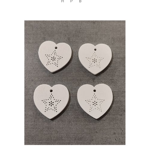 Lot de 4 breloques coeurs en bois
