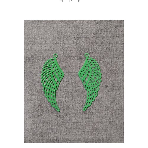 Lot de 2 petites estampes en laiton en forme d'aile