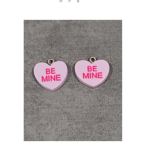 Lot de 2 breloques résine coeurs