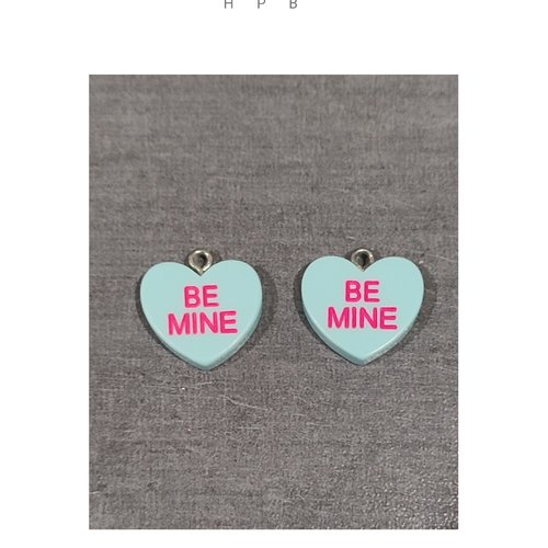 Lot de 2 breloques résine coeurs