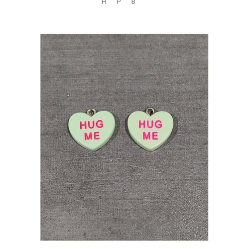 Lot de 2 breloques résine coeurs