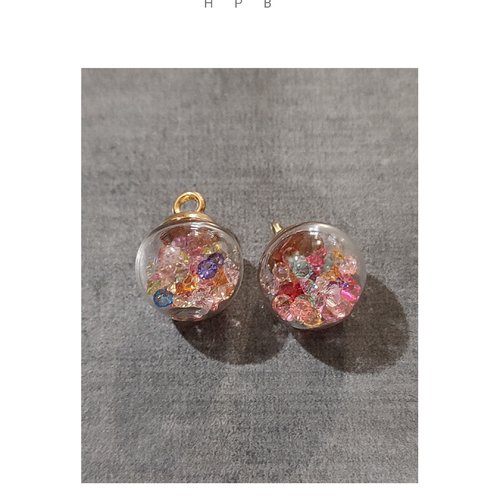 Lot de 2 breloques verre et résine