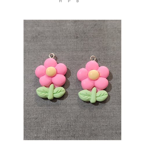 Lot de 2 breloques résine fleur