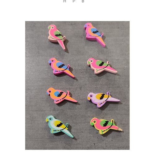 Lot de 8 perles perroquet en bois