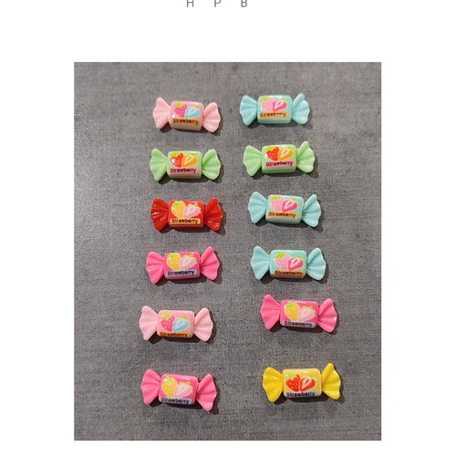 Assortiment de 12 cabochons bonbons