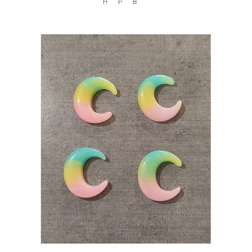 Lot de 4 cabochons demi lune en résine
