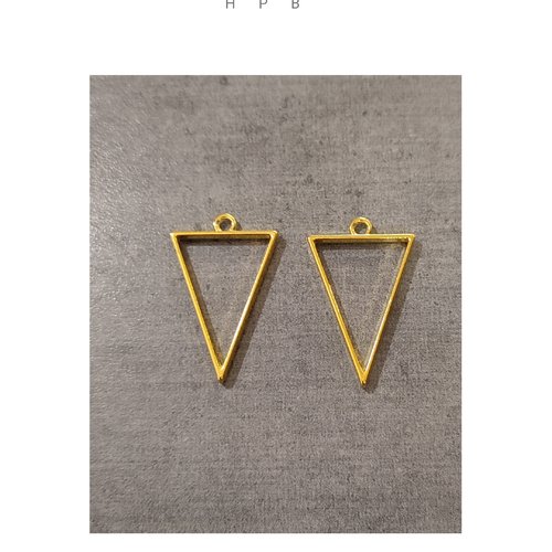 Lot de 2 pendentifs cadres triangle