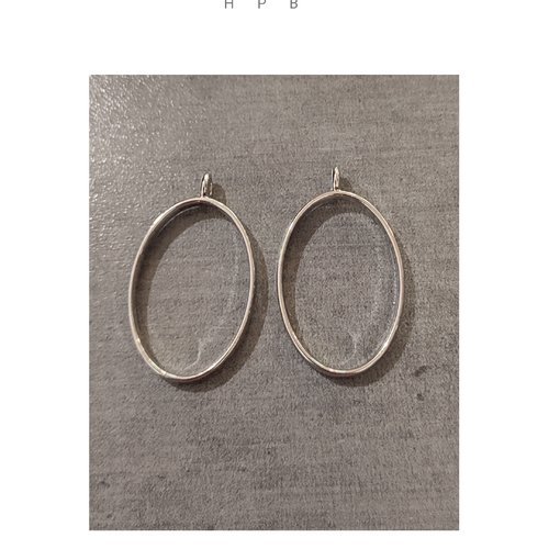 Lot de 2 pendentifs cadres ovale