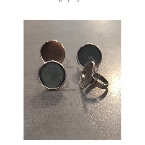Lot de 4 supports de bague en métal argenté