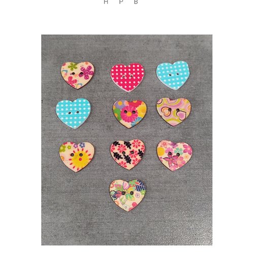 Assortiment de boutons en bois coeur