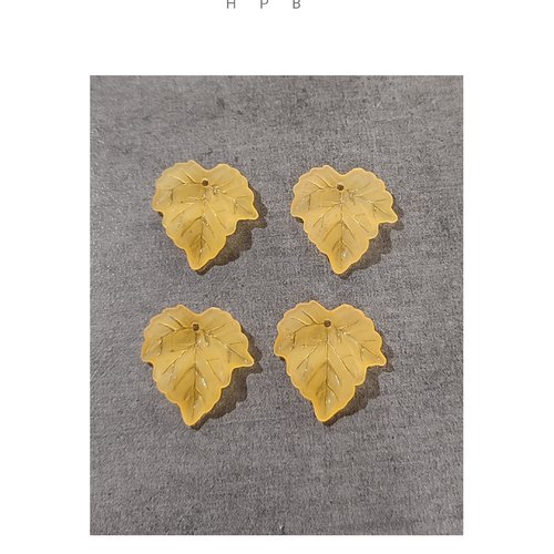 Lot de 4 perles acryliques feuilles