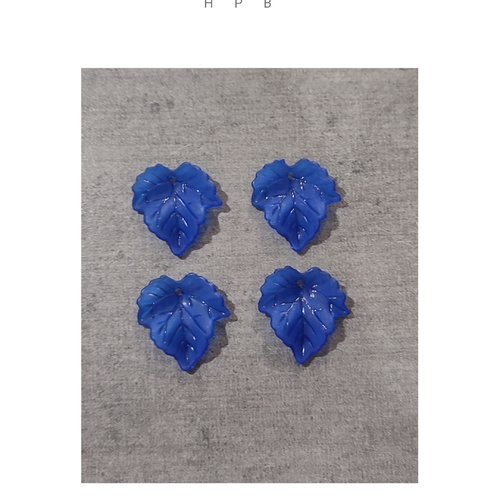 Lot de 4 perles acryliques feuilles