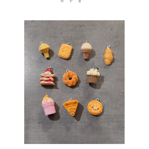 Assortiment de breloques pâtisserie