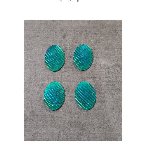 Lot de 4 cabochons ovale acryliques