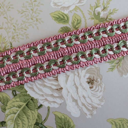 Galon rose, vert et ivoire de passementerie, bordure d'abat jour,ornement rideau,embrasse à rideaux, passementerie française,2416