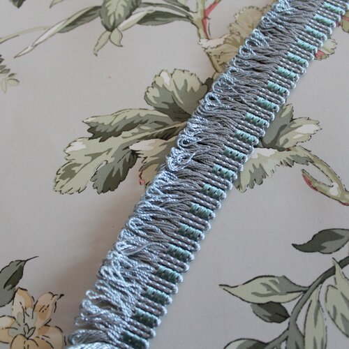 Galon tapissier bleu ciel à franges pour rideau ou abat-jour, passementerie française, 2417a