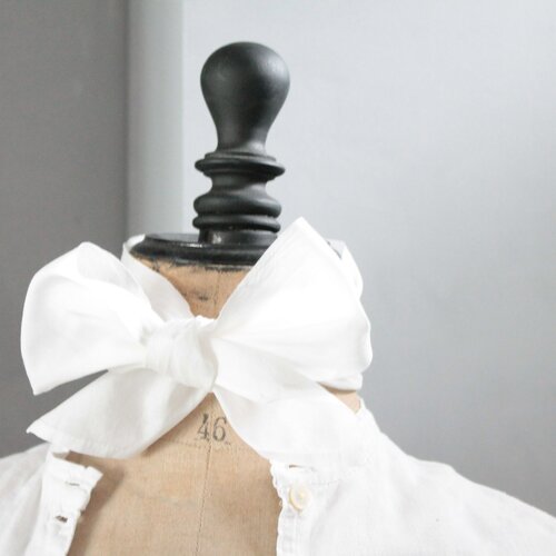 Noeud blanc ancien,noeud papillon,noeud de baptême ou mariage,accessoire de baptême,accessoire photo enfant,décor de mariage,col191693