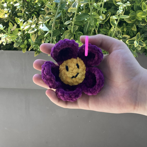 Happy flower violette