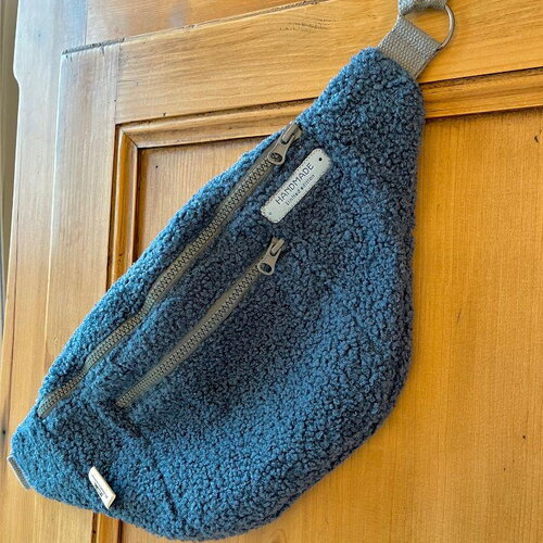 Sac banane 2 poches à bandoulière , cabourg , adulte femme , tissu bouclette bleu indigo foncé  , taille l , pièce unique
