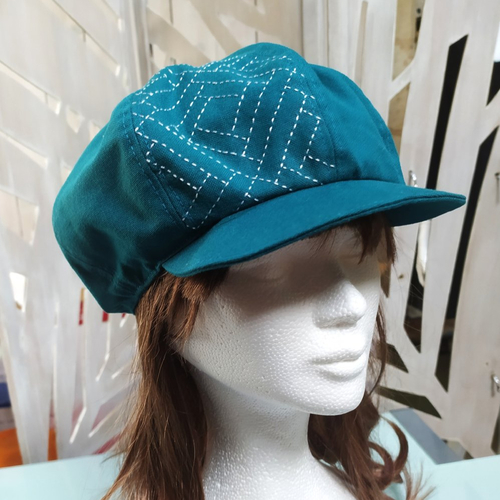 Casquette gavroche turquoise brodée