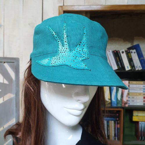 Casquette lin turquoise oiseau