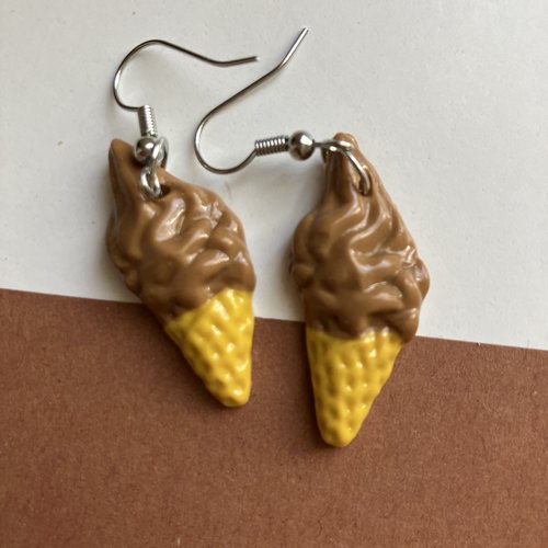 Boucles d'oreilles glace au chocolat