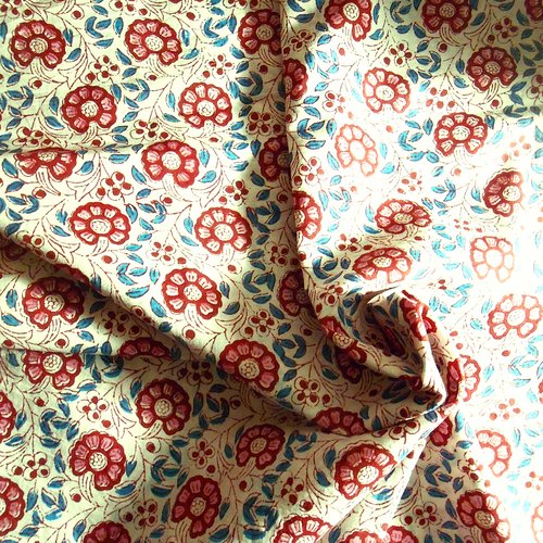 Coupon de tissu indien 80x110cm coton inde imprimé main block print coton fleurs blanc rose rouge emeraude